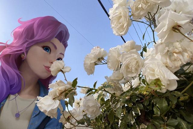 时隔5年lol再出美女新英雄出单曲发推特堪比女团还会中文