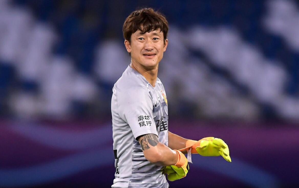 恒大苏宁官博同现"一个旋律"!顾超跟张翀,可竞争本轮最差门将