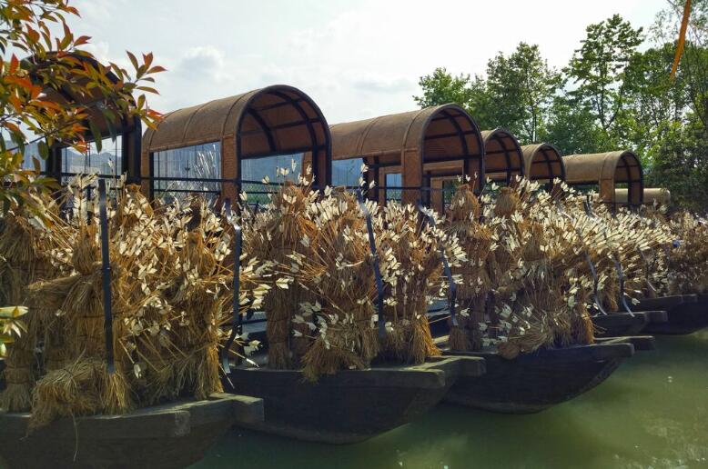 草船借箭时曹操幸亏没放火箭,其实诸葛亮早有防备,留了一手