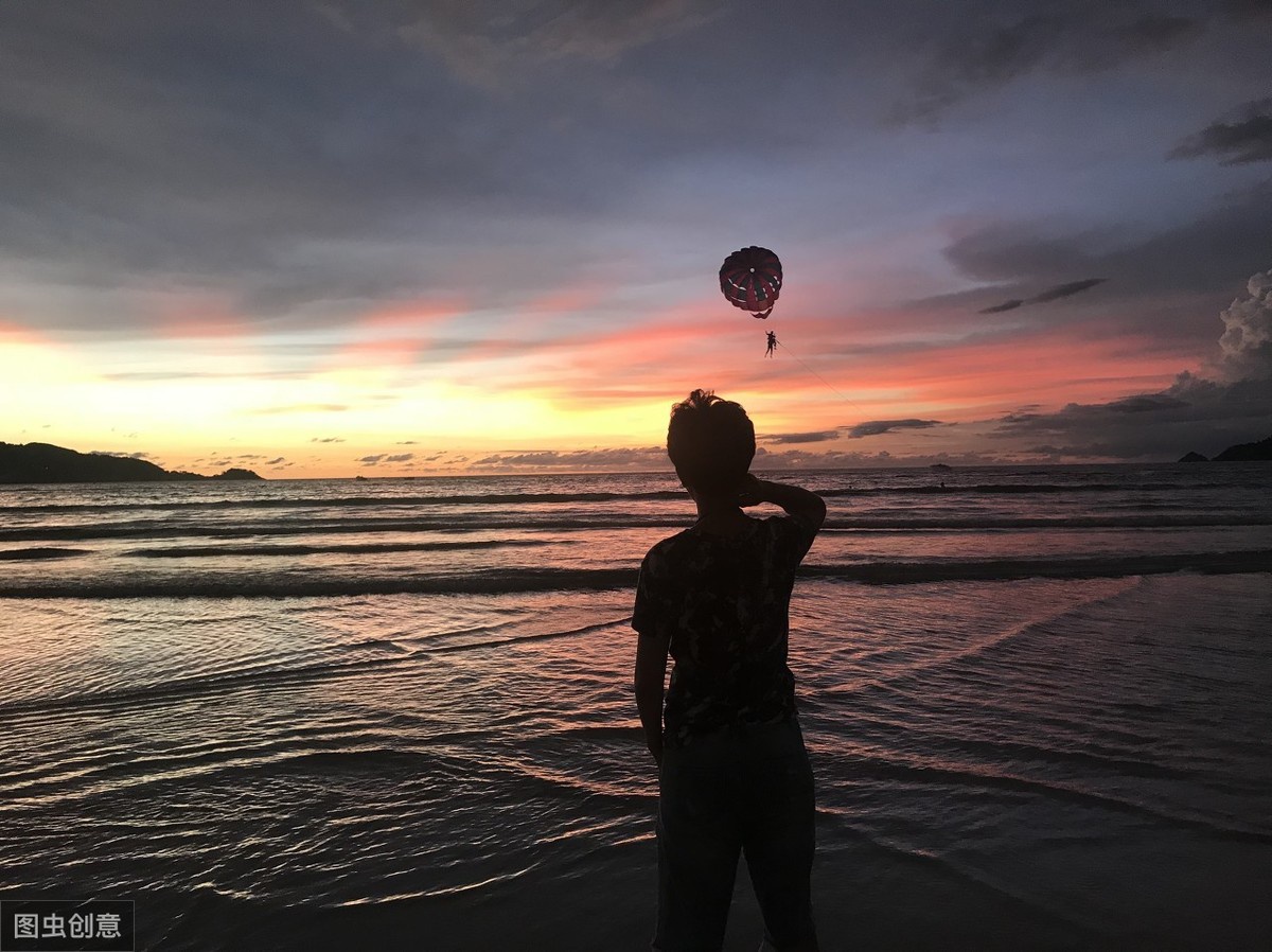 活得够潇洒不会背负过多遇事懂得放下的星座