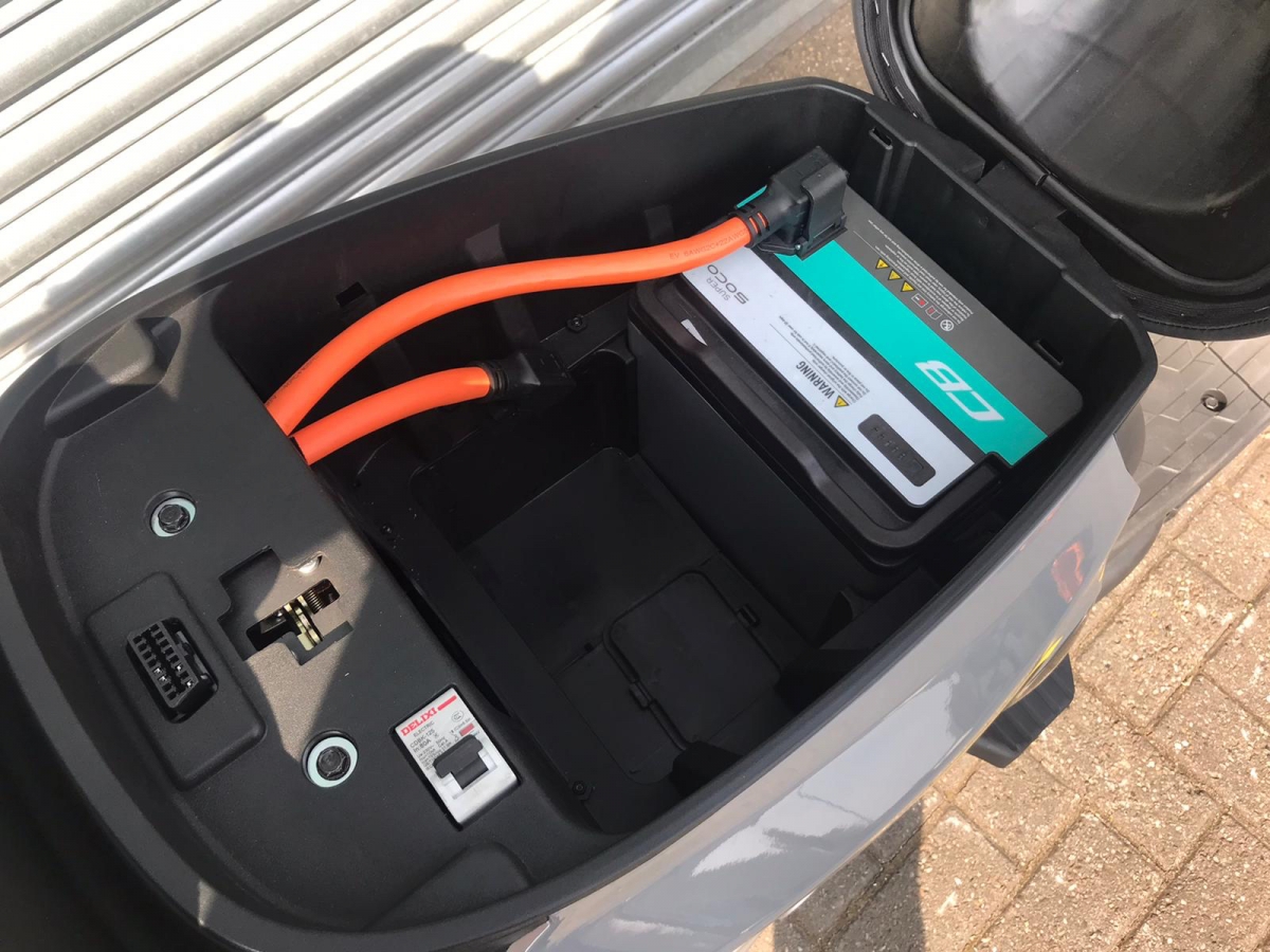 媲美125踏板摩托的电摩 速珂cpx电动车实拍