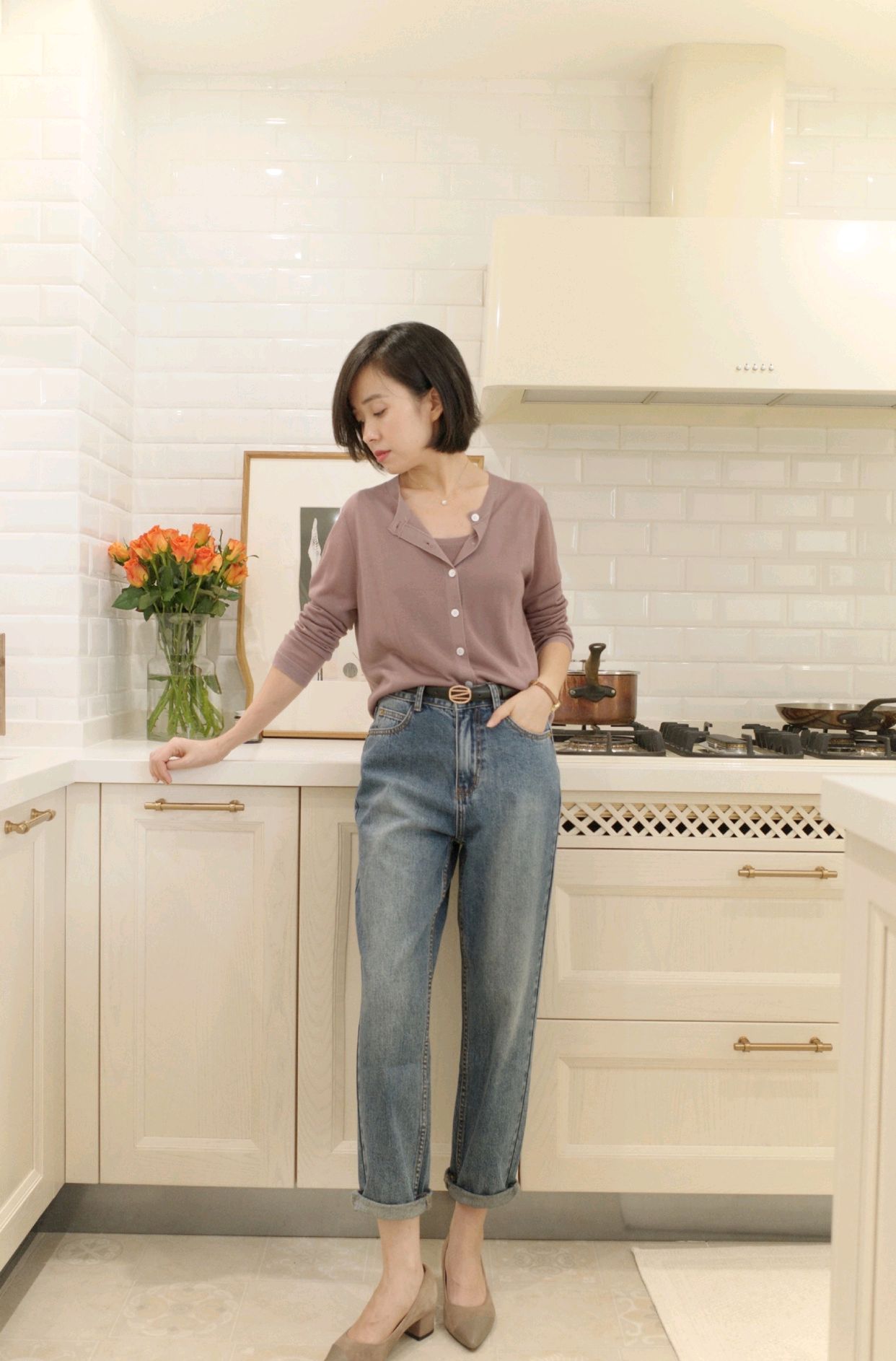 早秋穿搭并不难,针织开衫搭配牛仔裤,简单优雅,又尽显女人味