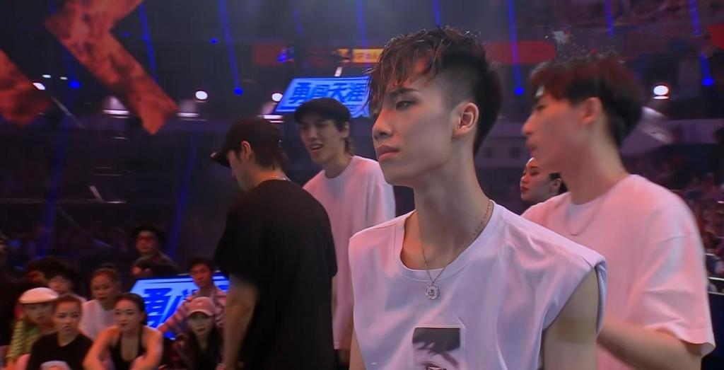 《街舞3》张艺兴没选小宝有遗憾,ac曾跟随易烊千玺成为年度四强