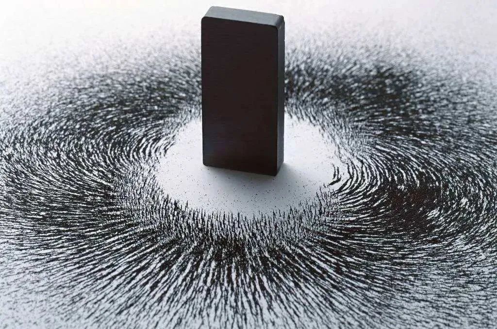 离子溅射技术与磁性金属的应用