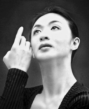 28岁的金星为何从七尺男儿变成女儿身?