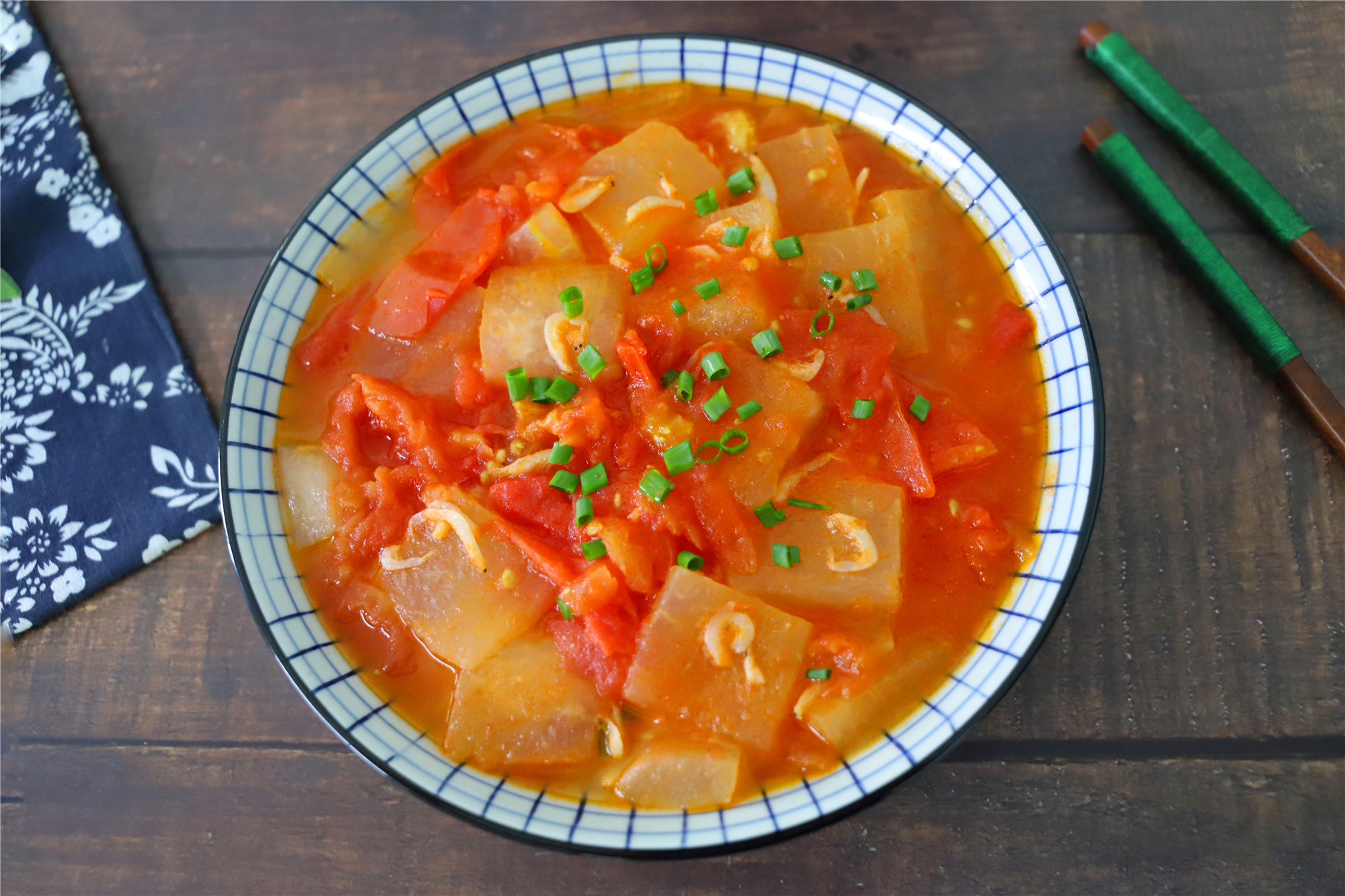 夏天西红柿和冬瓜是绝配,5元炒一盘,解暑开胃又营养,百吃不腻