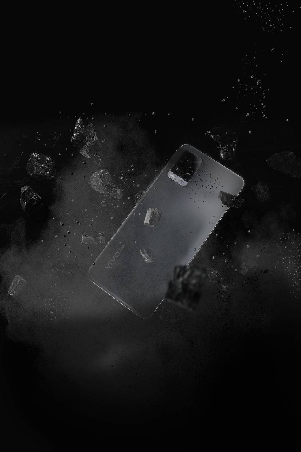 图赏vivos7爵士黑这是我第一次看到黑色也玩起了渐变效果