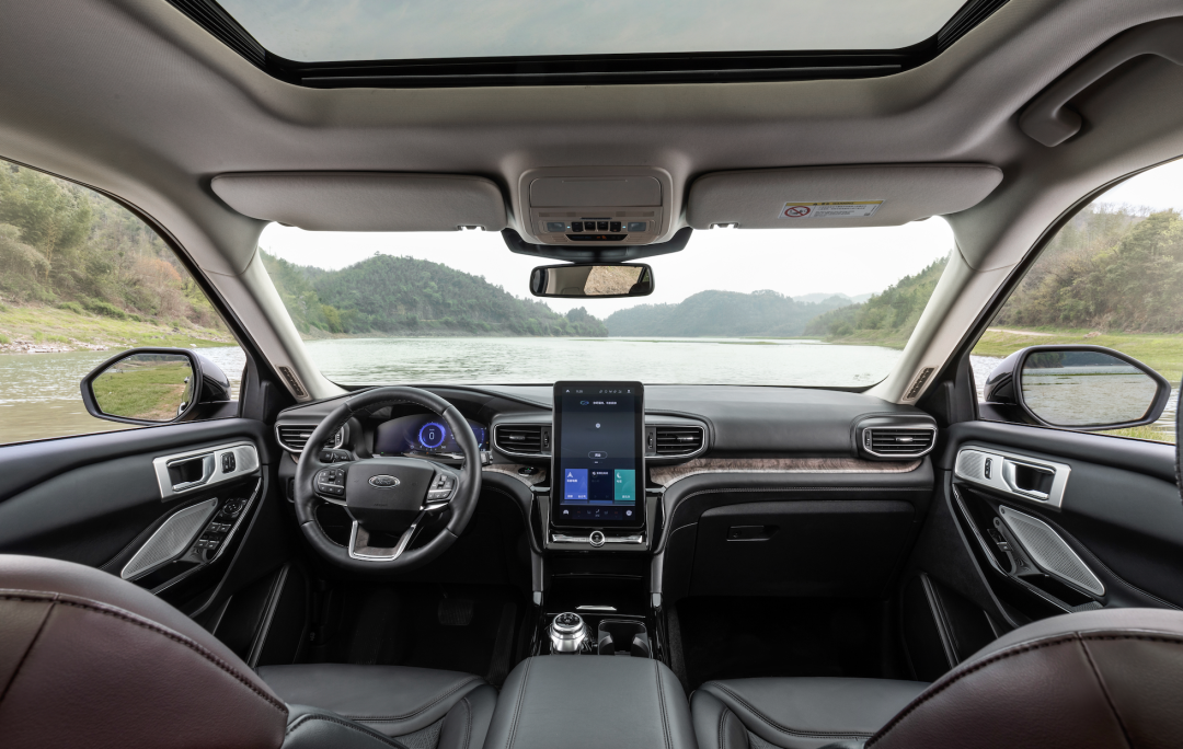 三十而立，长安福特探险者如何站稳40万SUV市场C位？