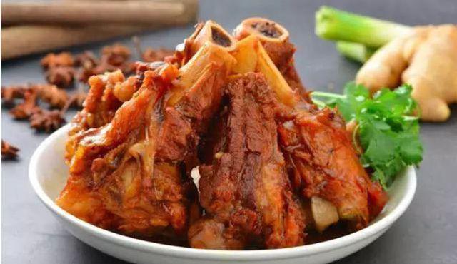 精选食谱酱大骨香辣鸡爪鹌鹑蛋清炒荷兰豆豆皮炒肉丝