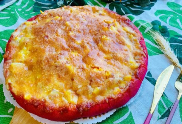 创意满分用火龙果榨汁做的玫红色披萨好看又好吃