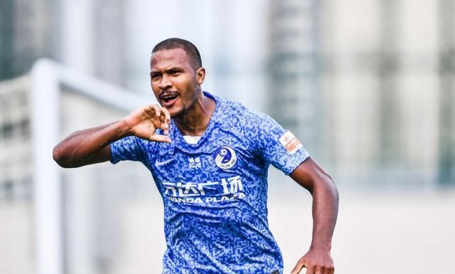 中超两大外援爆发冲突,大连人无缘首胜,主帅面临下课危机|马里|大连