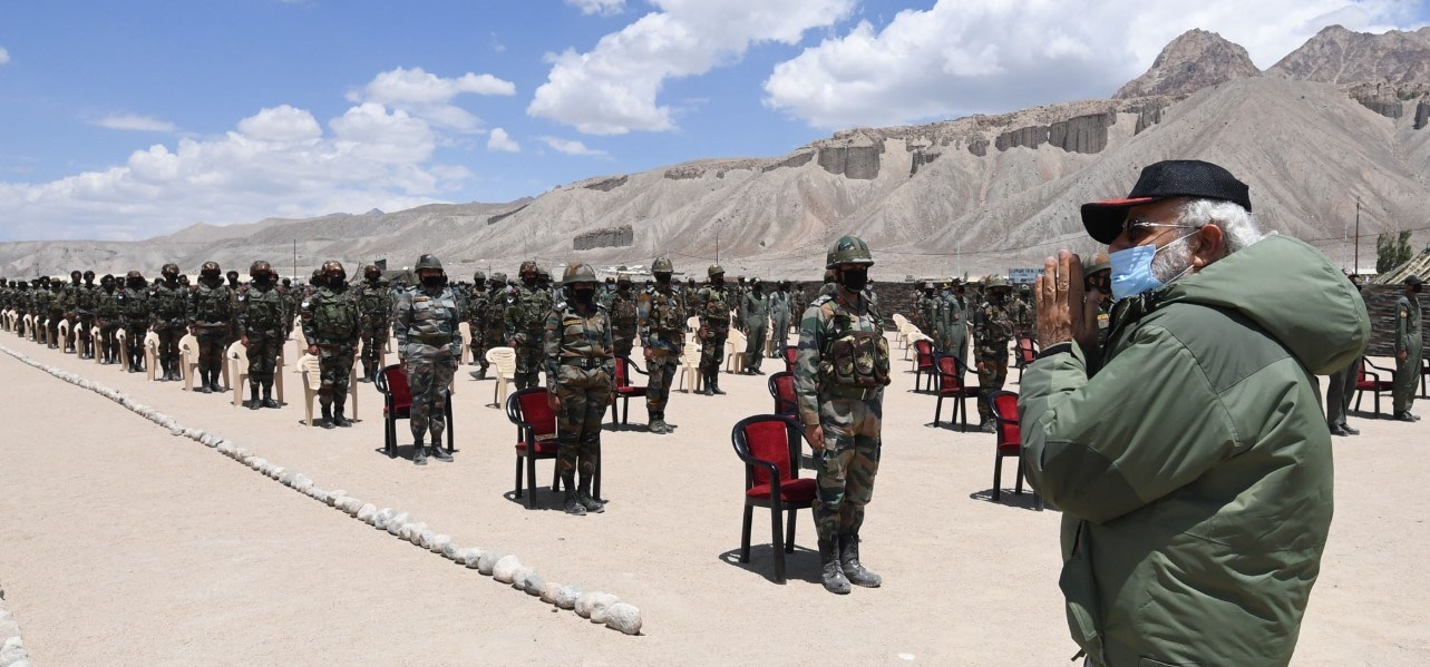 高原大雪封山在即拉达克20万印军进退两难专家开始就是错误