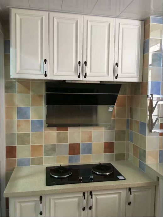 用瓷砖做橱柜好吗?瓦工师傅带您看看砖夹橱柜制作流程与注意事项