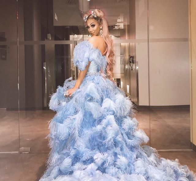 越南男网红成变装皇后!男装帅女装美,腿粗个头矮却有百万人爱