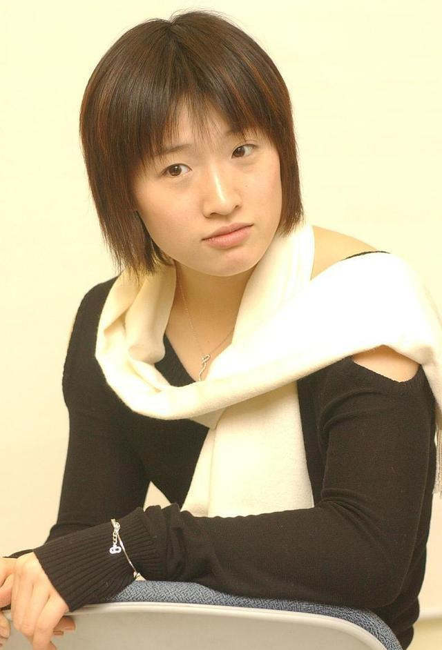 游泳女神罗雪娟经历三次感情:与富有前任分手历经繁华终嫁普通人