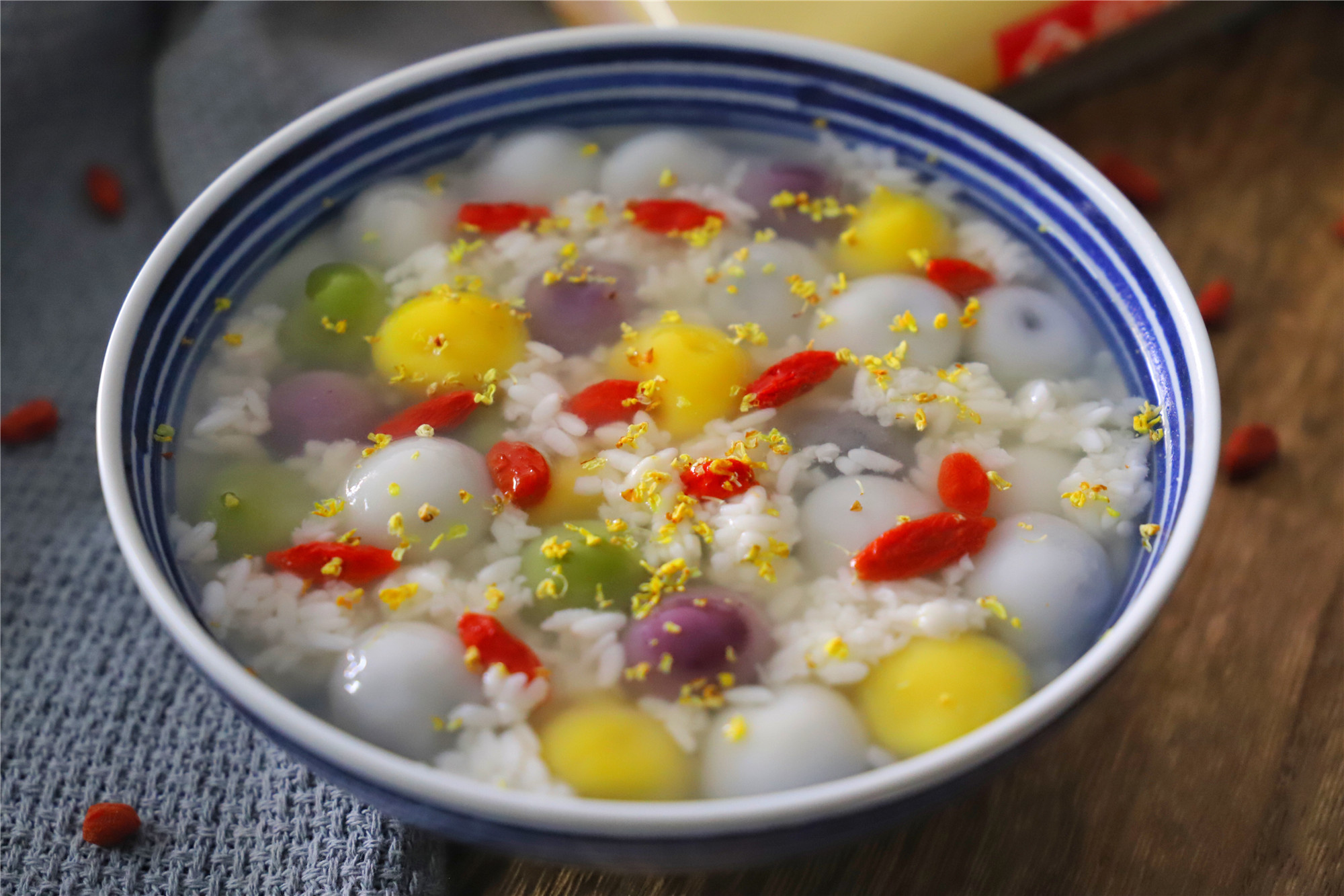 桂花酒酿小圆子,想要爽滑弹牙,只要多加一步,醇香软糯吃不够