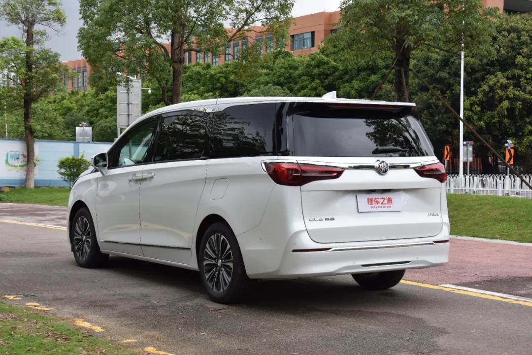 实测:别克gl8 es 卖点就是坐得舒服