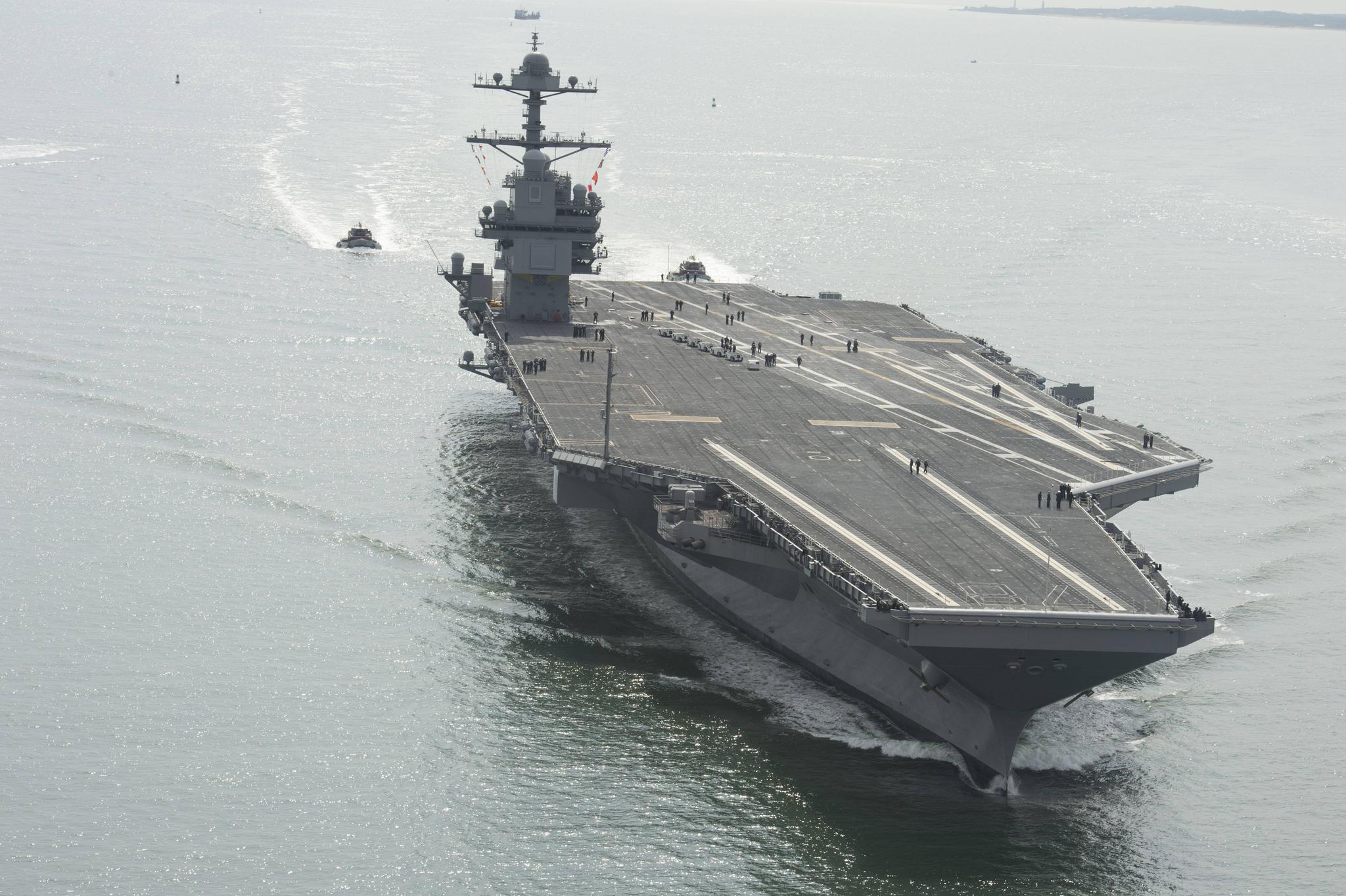 号航母)为福特级航母的第一艘本级航空母舰,该航母最初被称之为"cvn