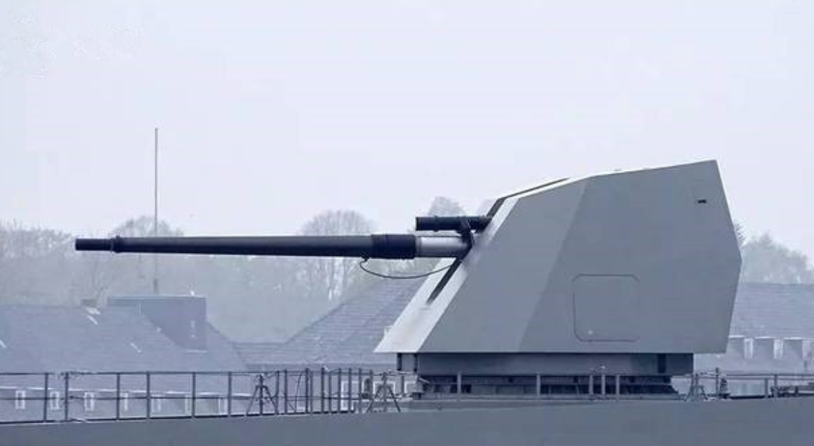 奥托127mm舰炮图片