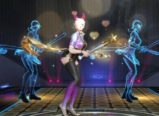 首先第一款就是百里守约的特工魅影,这皮肤的特效比较炫酷,但是手感就