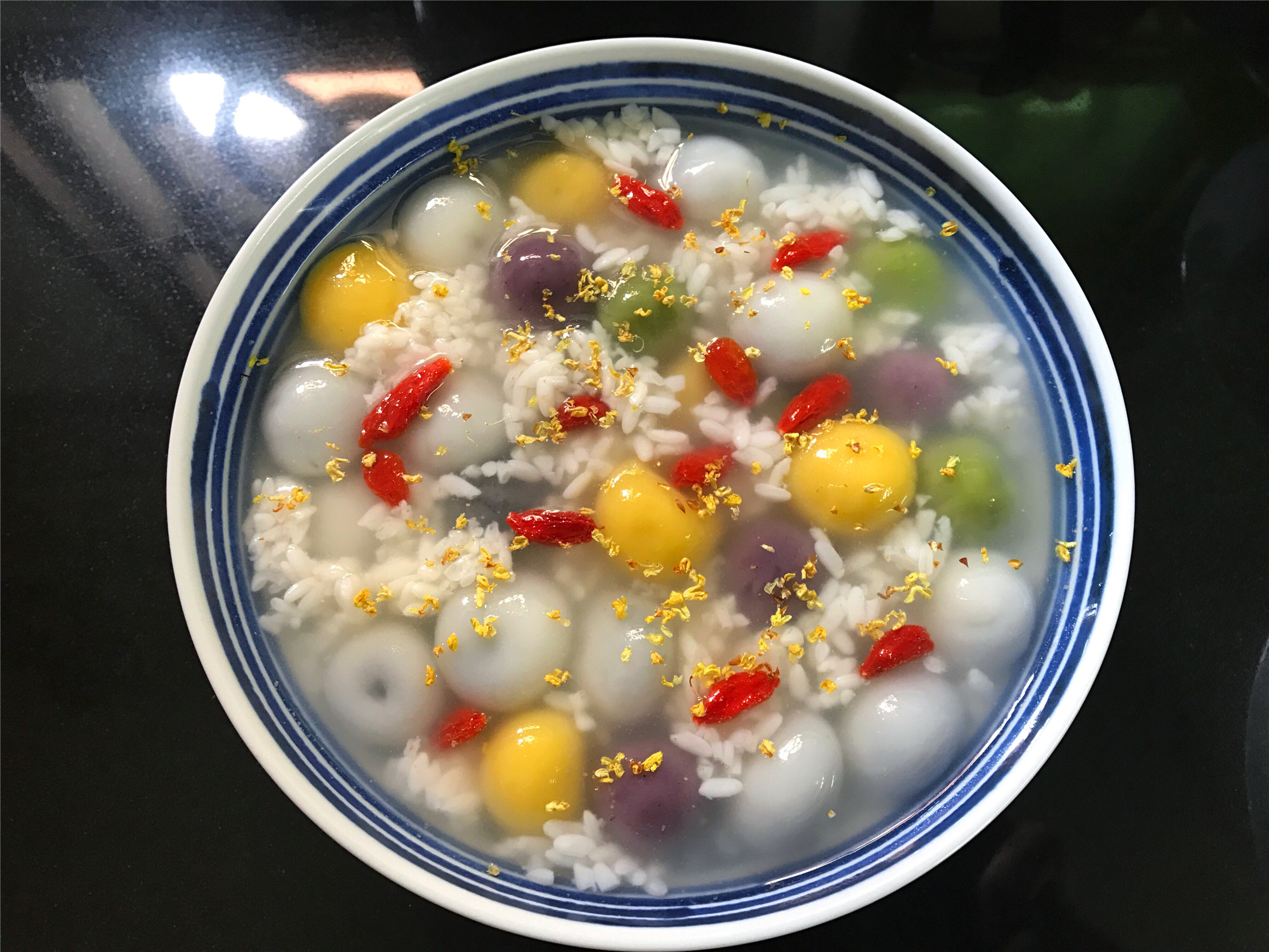 桂花酒酿小圆子,想要爽滑弹牙,只要多加一步,醇香软糯吃不够