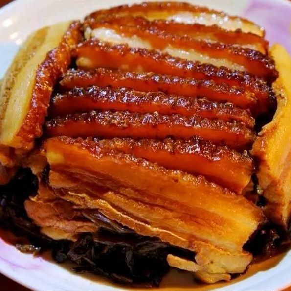 朋友来家做客,做了几道家常菜招待,朋友吃完直夸大厨