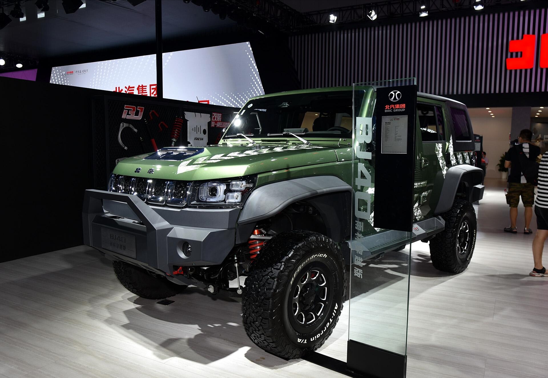 2021款北汽bj40来袭,预售17万,2.0t 四驱,霸气