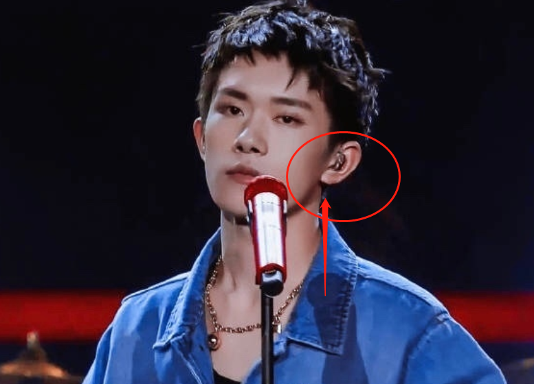 喻言的私人耳返长啥样看清上面的文字才知道她有多重情重义