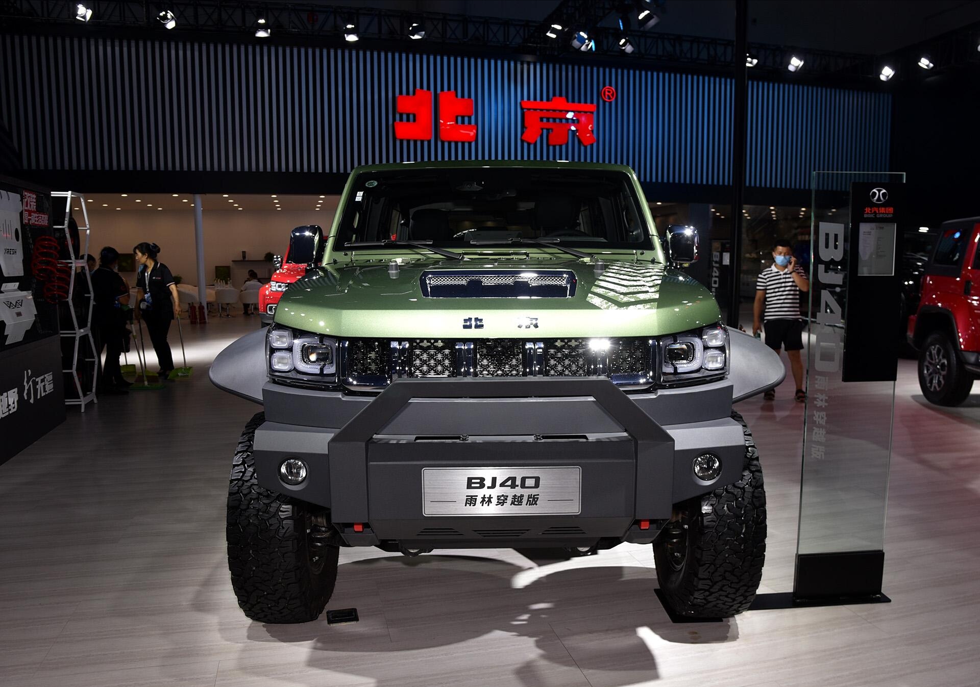 2021款北汽bj40来袭,预售17万,2.0t 四驱,霸气