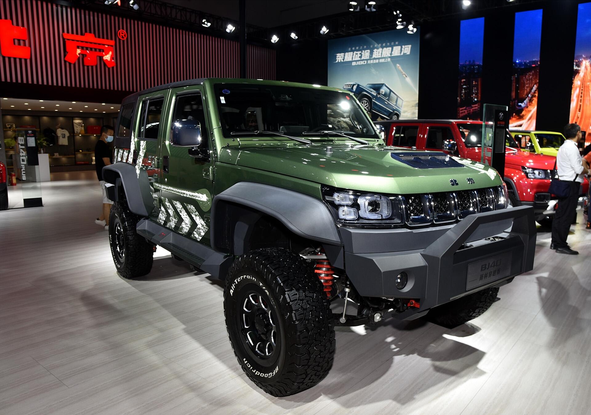 2021款北汽bj40来袭,预售17万,2.0t 四驱,霸气