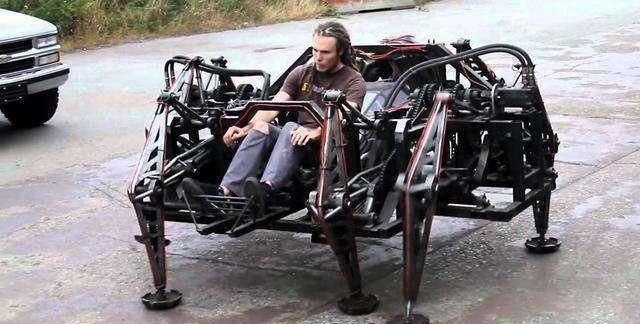 老外发明蜘蛛自行车骑行的那一刻路人都被惊艳到了