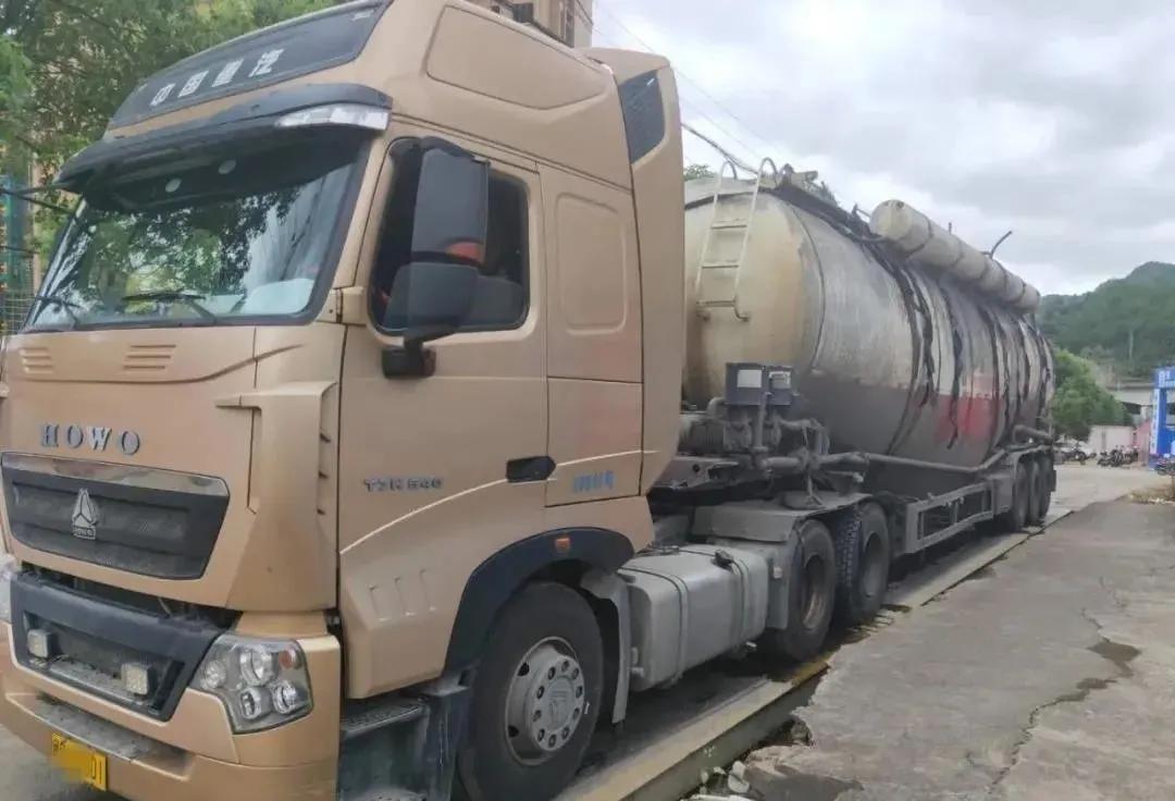 车货总重:107710吨,整车限重:31000kg闽g***29重型自卸货车,超限:779