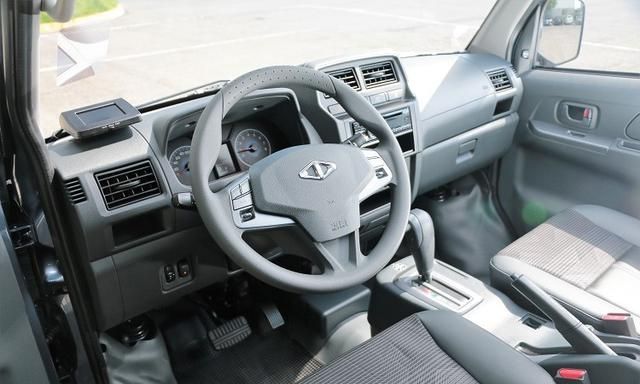 对于试驾自动挡的菱利a190 1.5l这款小货车我们看法如下