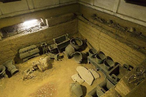 千年古塔地宫被盗之谜,盗墓贼太大胆,白天开饭店,晚上盗文物