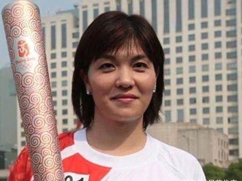 奥运冠军庄泳现状!再婚后创业很成功,48岁很有气质但容颜变化大|庄泳|奥运冠军|容颜_新浪新闻