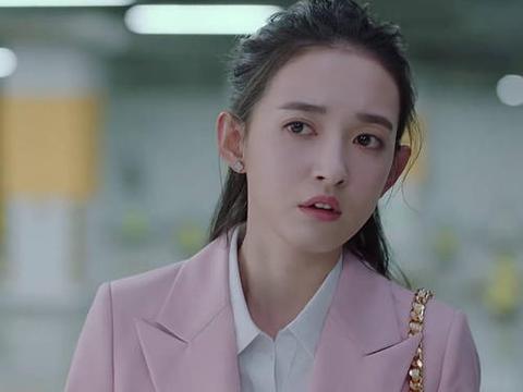 康宁是混血儿吗? 素颜照惊艳众人的她有男朋友了吗_新浪新闻