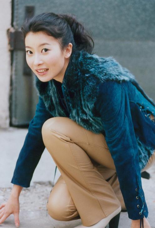 2017年时,已经离异多年的张棪琰被爆介入演员张陆和邵思涵的婚姻,让