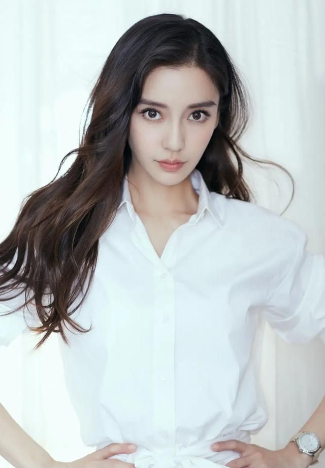 影视明星杨颖写真:时尚优雅,魅力迷人!