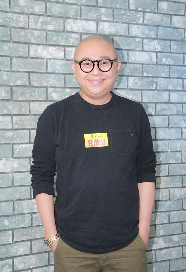 tvb艺人林盛斌为独子庆生尽享天伦,一人养四娃压力大放弃再生