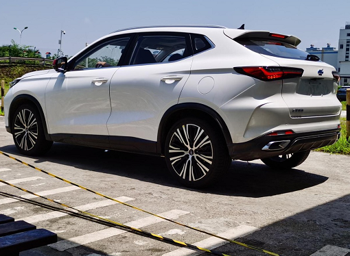 长安欧尚x5现身路试,车长4490mm,1.5t轰出300n.m,配全景影像