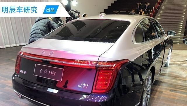 红旗h9:配备3.0t发动机,前脸和尾部都是通过灯组
