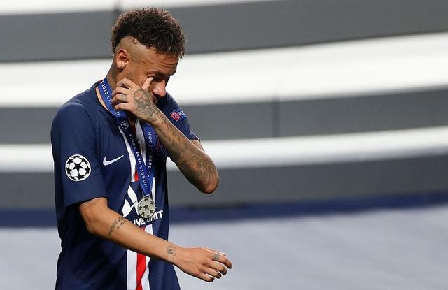 失冠后泪流不止 时隔五年重返欧冠决赛的内马尔 多想能够证明自己