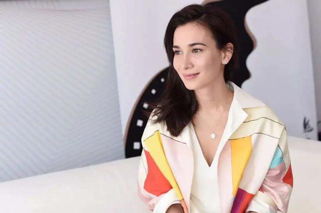 组合,谢贤之女登维密秀,韩庚娇妻也是星二代|井莉|鲍方|父女_新浪新闻