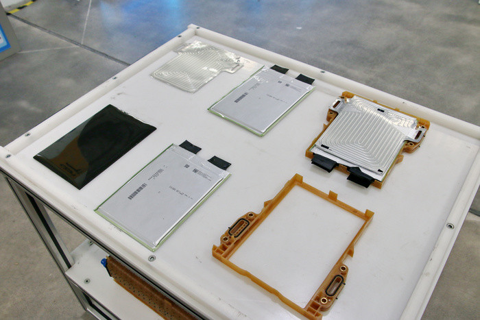 (微蓝6插电混动电池单元)