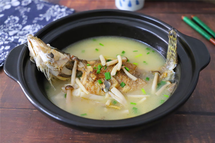 处暑过后,天气干燥多喝汤,此汤鲜美滋补降秋燥,便宜又好喝|桂鱼|菌菇