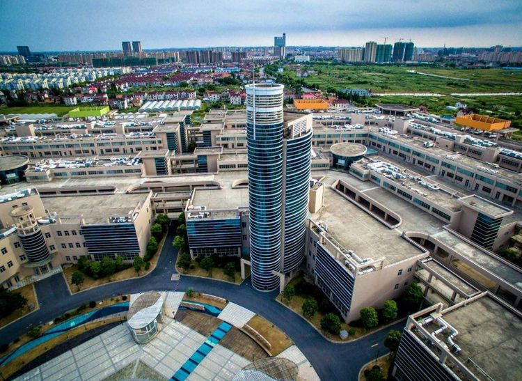 上海也有"五角大楼"?耗资数亿元建成,却荒废10年成"鬼城"