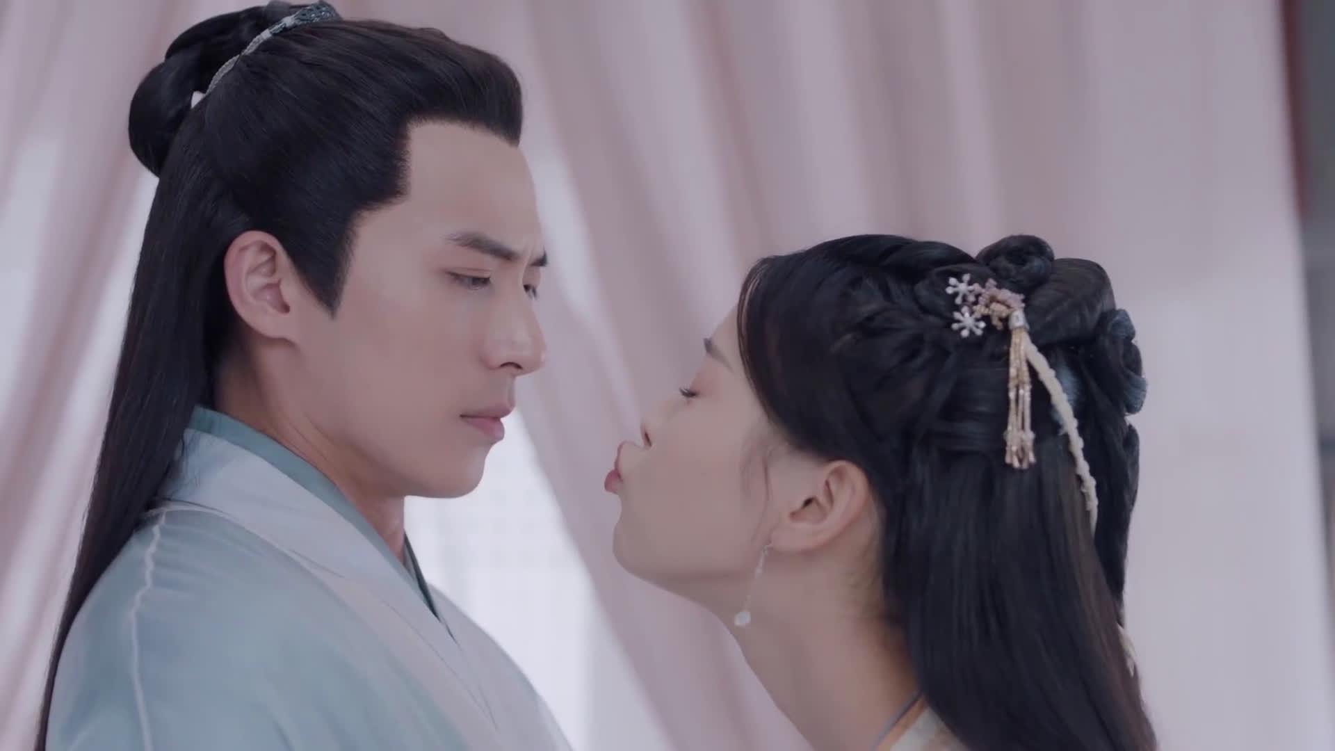 凤舞强吻君临渊要把我笑死了凤舞一个清新脱俗不做作的女主