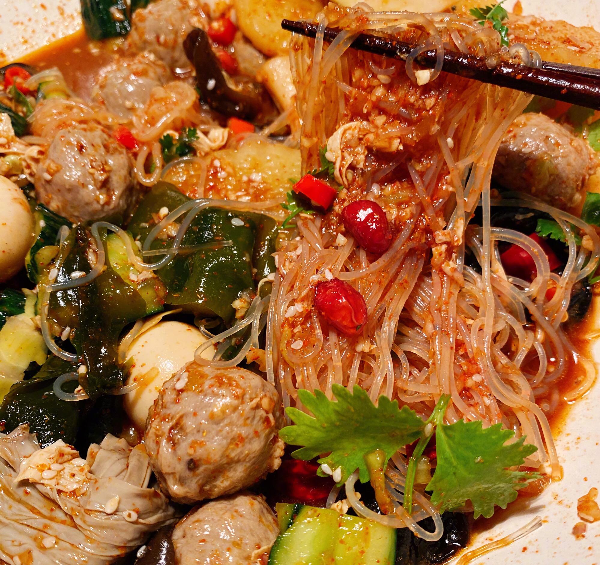 夏日酸辣凉拌菜万能公式,减肥的姐妹可以拌魔芋结鸡胸肉丝