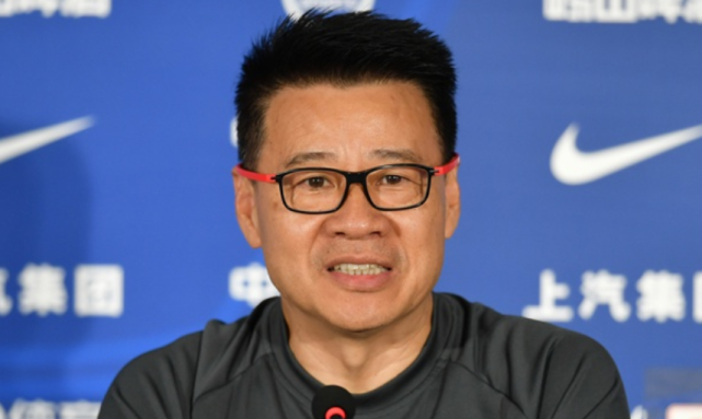 王栋与吴金贵激烈争吵后已回青岛!内讧原因曝光,身为队长真不应该