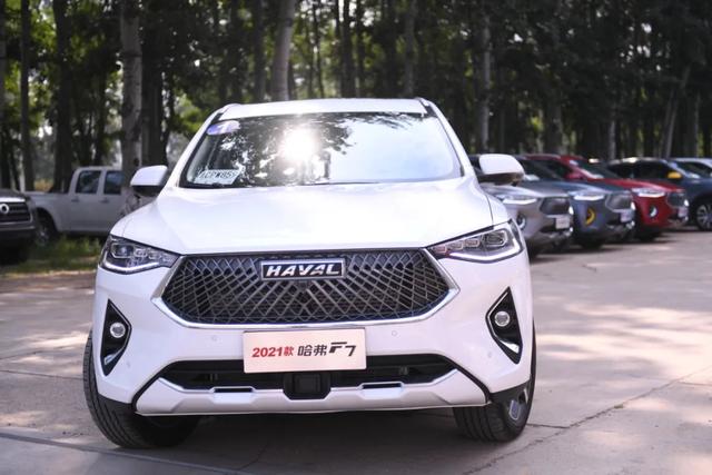 试驾2021款哈弗f7f7x延续超高颜值科技配置升级